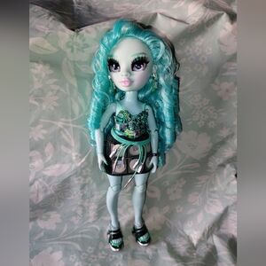 Rainbow High Berries Skies Shadow High Series 3